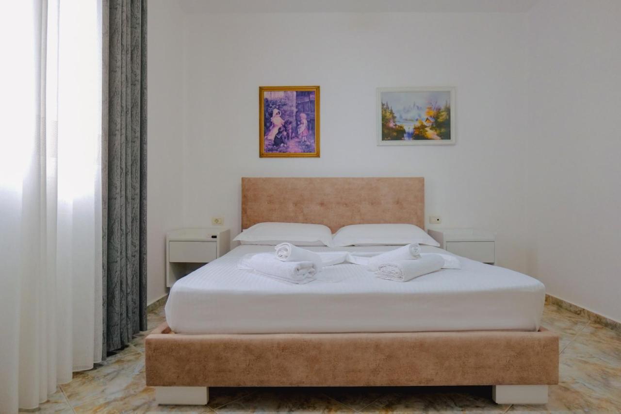 Vila Jon'A ساراندا المظهر الخارجي الصورة